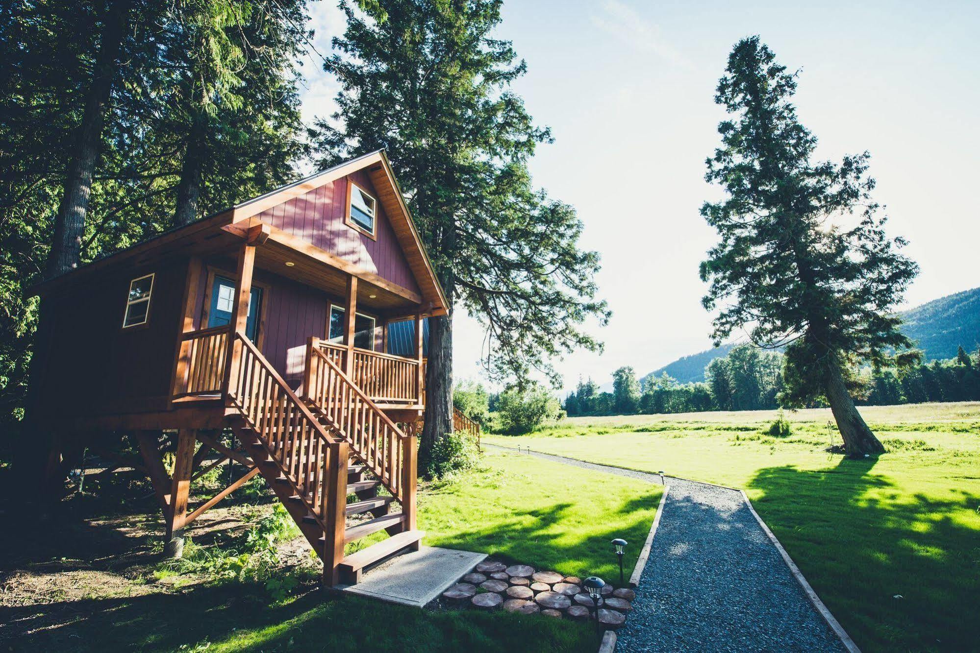 Hidden Acres Farm And Treehouse Resort Terrace Exteriér fotografie